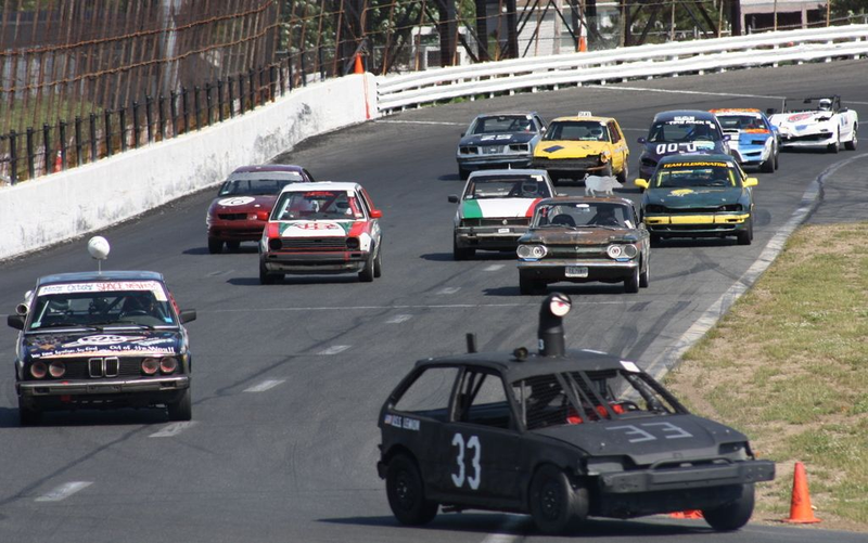 Illustration for article titled The 24 Hours Of LeMons New England 2009 Über Gallery, Part 5